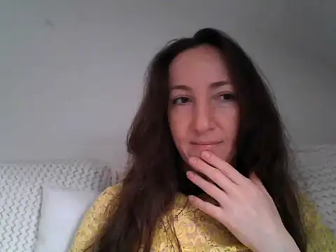 Snapshot of Valessya chatting on May 5, 2:42 pm Valessya online show from May 5, 2:42 pm