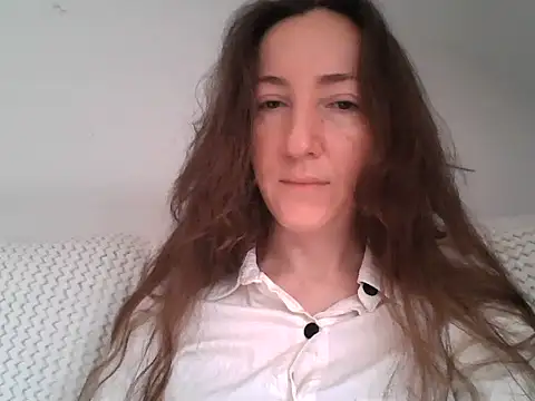 Snapshot of Valessya chatting on May 9, 9:12 am Valessya online show from May 9, 9:12 am