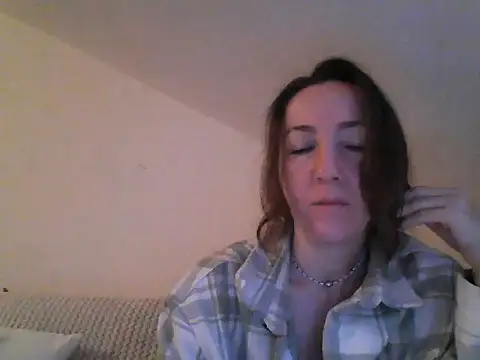 Snapshot of Valessya chatting on May 7, 6:55 pm Valessya online show from May 7, 6:55 pm
