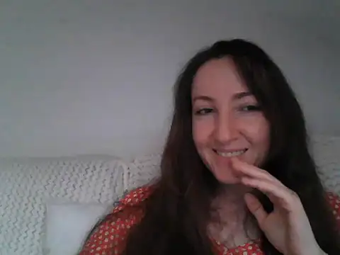 Snapshot of Valessya chatting on May 4, 5:05 pm Valessya online show from May 4, 5:05 pm