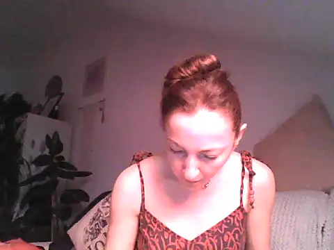 Snapshot of Valessya chatting on June 20, 7:41 pm Valessya online show from June 20, 7:41 pm