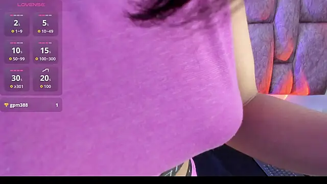 miss-dahlia online show from September 29, 1:28 pm