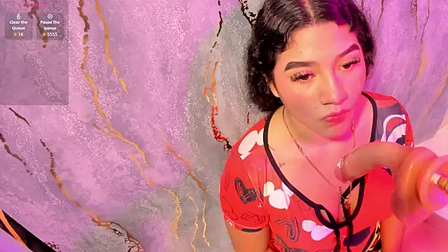 mia cataleiya online show from October 31, 11:40 am