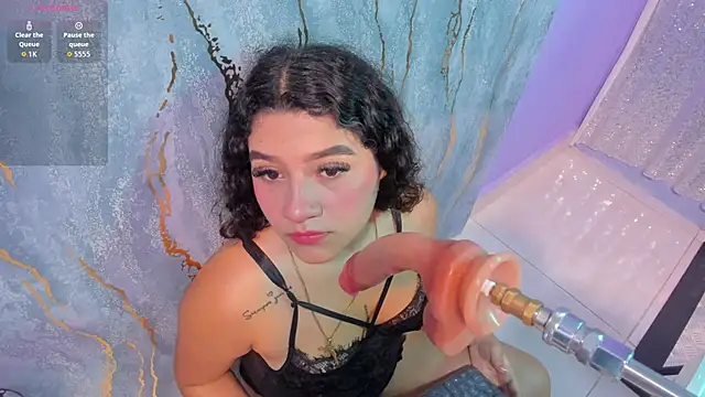 mia cataleiya online show from October 29, 11:20 am