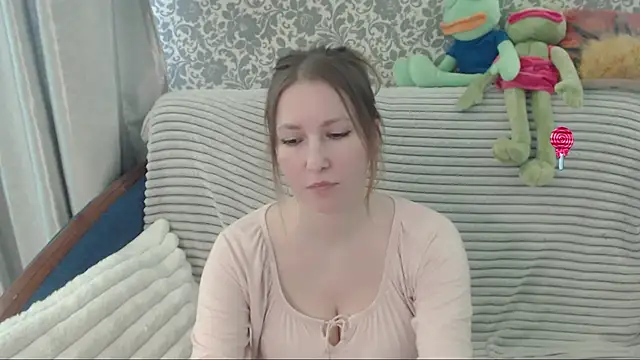 Snapshot of LesanaMagic chatting on June 4, 9:36 am LesanaMagic online show from June 4, 9:36 am