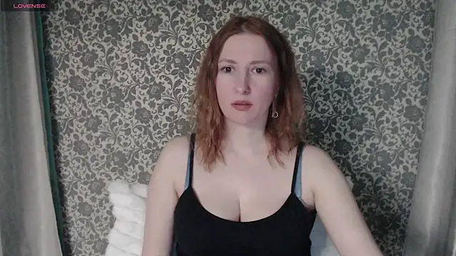 LesanaMagic online show from February 18, 7:52 pm