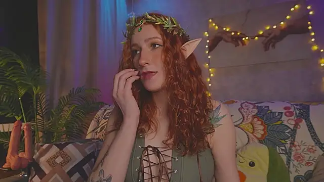 Snapshot of Charming_winky chatting on October 31, 3:52 pm Charming winky online show from October 31, 3:52 pm