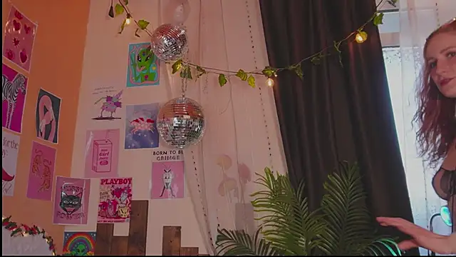 Snapshot of Charming_winky chatting on March 27, 3:24 pm Charming winky online show from March 27, 3:24 pm