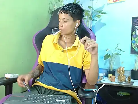 Snapshot of Dorland777 chatting on September 13, 1:00 pm Dorland777 online show from September 13, 1:00 pm