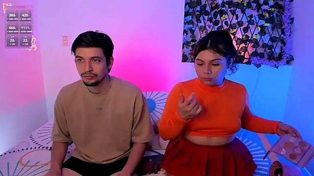 Snapshot of kylietimothee chatting on November 7, 5:28 pm kylietimothee online show from November 7, 5:28 pm