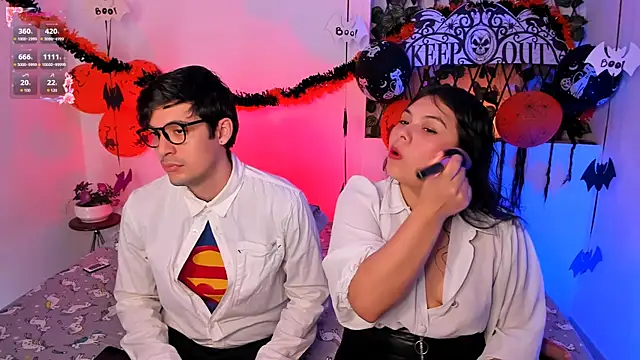 Snapshot of kylietimothee chatting on October 26, 7:03 pm kylietimothee online show from October 26, 7:03 pm