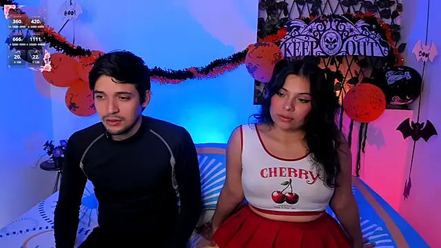 Snapshot of kylietimothee chatting on November 2, 5:18 pm kylietimothee online show from November 2, 5:18 pm