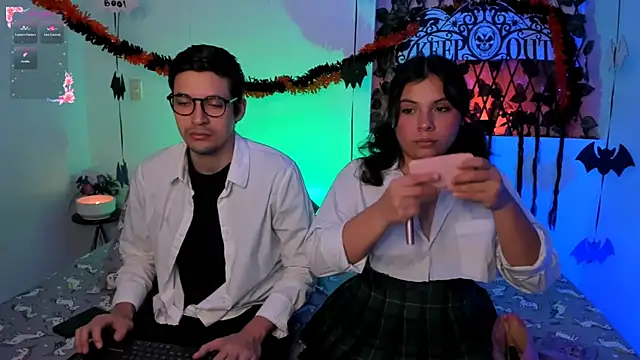 Snapshot of kylietimothee chatting on October 18, 1:35 pm kylietimothee online show from October 18, 1:35 pm