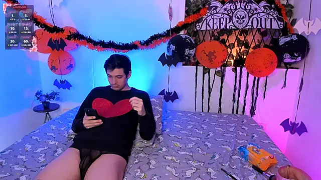 Snapshot of kylietimothee chatting on October 27, 5:47 pm kylietimothee online show from October 27, 5:47 pm