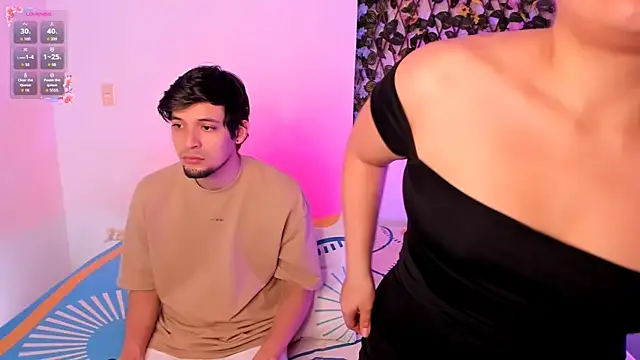 Snapshot of kylietimothee chatting on November 14, 4:43 pm kylietimothee online show from November 14, 4:43 pm