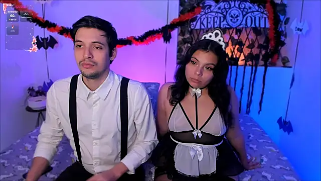 Snapshot of kylietimothee chatting on October 21, 6:18 pm kylietimothee online show from October 21, 6:18 pm