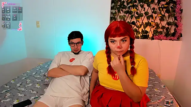 Snapshot of kylietimothee chatting on November 20, 8:31 pm kylietimothee online show from November 20, 8:31 pm