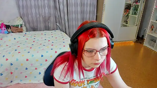 Snapshot of Margot_Berry chatting on September 28, 4:03 pm Margot Berry online show from September 28, 4:03 pm