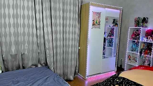 Snapshot of Margot_Berry chatting on September 14, 6:30 pm Margot Berry online show from September 14, 6:30 pm