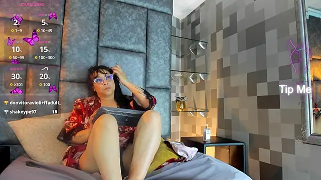 Jenni Zeller online show from September 17, 12:56 am