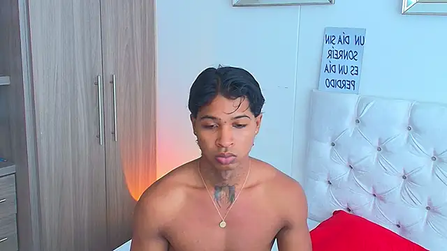 Snapshot of cassian_gold chatting on June 7, 4:23 pm cassian gold online show from June 7, 4:23 pm