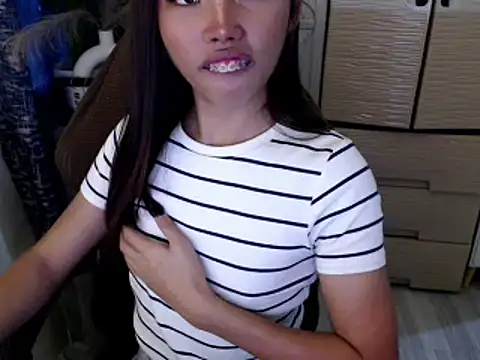 cutie milker online show from February 18, 4:21 am