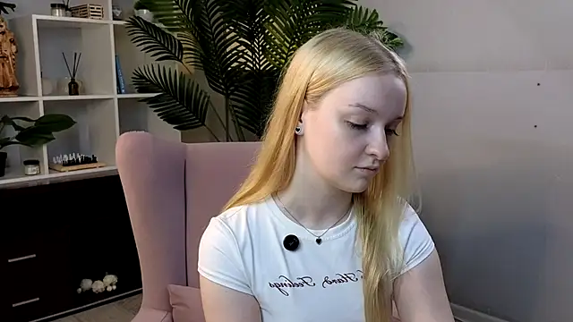 KrishnaSimmons online show from September 10, 8:35 am