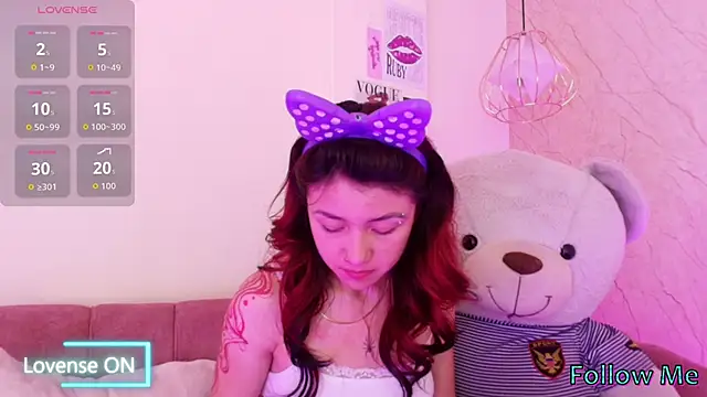 april bennett online show from September 24, 12:22 pm