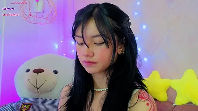 april bennett online show from March 27, 1:01 pm