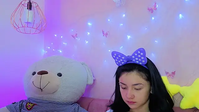 Snapshot of april_bennett chatting on January 8, 12:55 pm april bennett online show from January 8, 12:55 pm