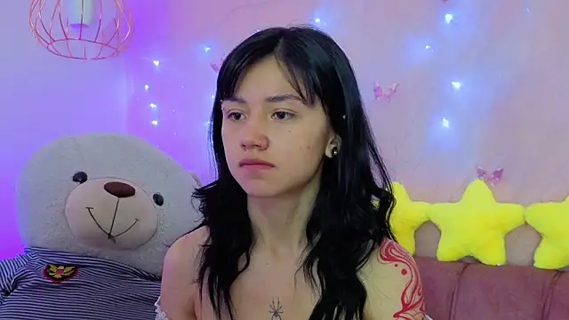 Snapshot of april_bennett chatting on January 15, 12:52 pm april bennett online show from January 15, 12:52 pm