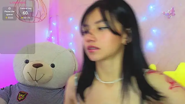 april bennett online show from May 9, 1:58 pm