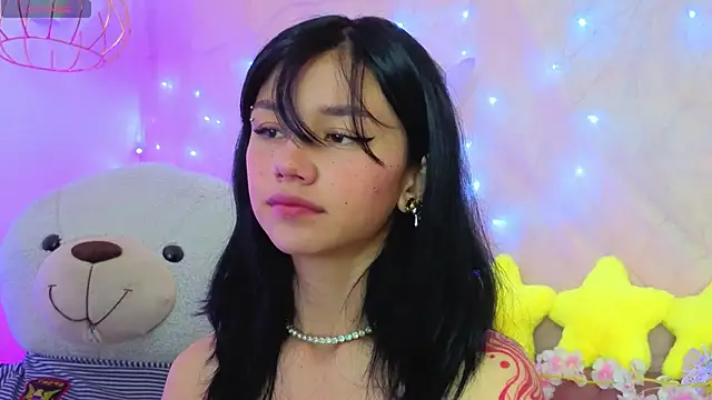 april bennett online show from April 11, 1:15 pm