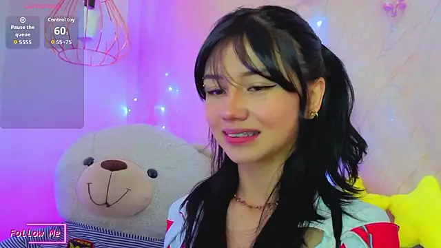 april bennett online show from March 12, 1:04 pm