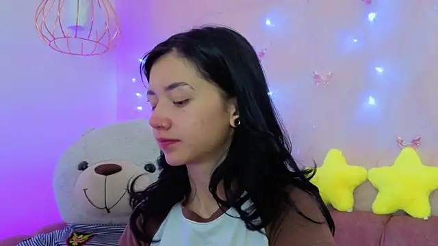 Snapshot of april_bennett chatting on January 17, 12:20 pm april bennett online show from January 17, 12:20 pm