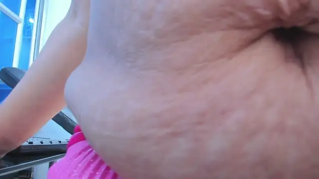 Snapshot of LeilaSmith_ chatting on February 14, 12:16 pm LeilaSmith online show from February 14, 12:16 pm