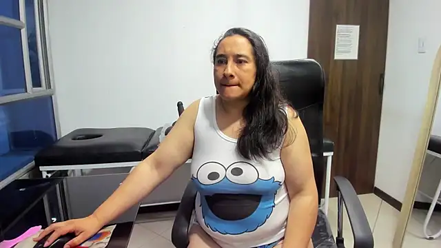 LeilaSmith  online show from March 5, 11:07 am