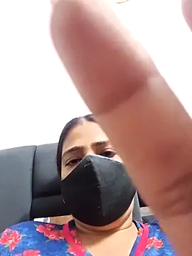 Snapshot of hottie_jenny9 chatting on October 9, 3:51 am hottie jenny9 online show from October 9, 3:51 am