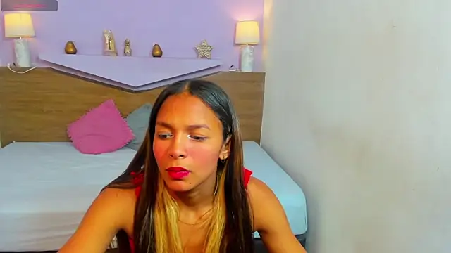 BiancaEmber9 online show from September 30, 12:22 pm