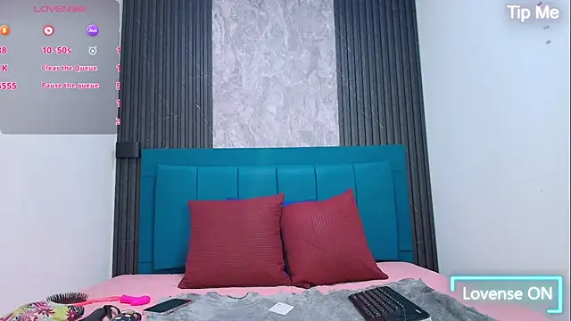 Caroline daring online show from February 26, 1:22 pm