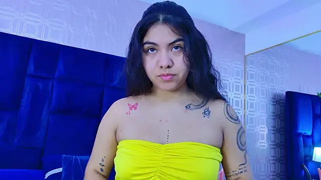 Snapshot of Luna_Riddle chatting on October 14, 12:17 pm Luna Riddle online show from October 14, 12:17 pm