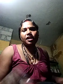 SweetKomal89 online show from October 28, 6:51 pm