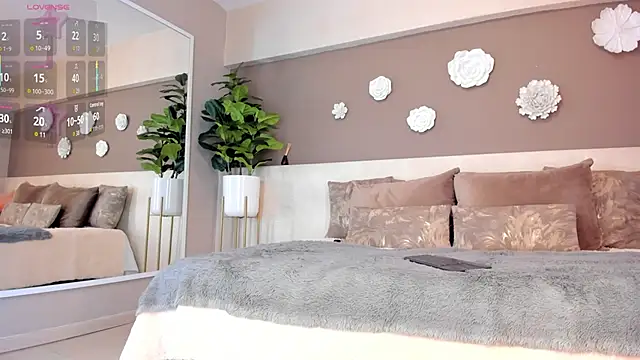 VictoriaShelby online show from February 17, 12:02 pm