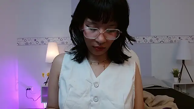 FresaAnix online show from October 12, 7:37 pm