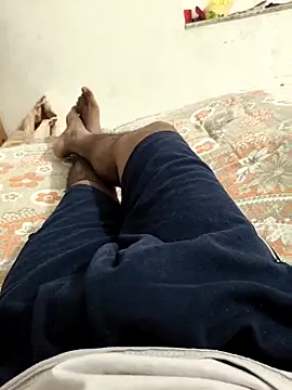 Chanderi19 online show from April 3, 4:02 pm