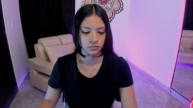 Candy fox 19 online show from March 21, 1:15 pm