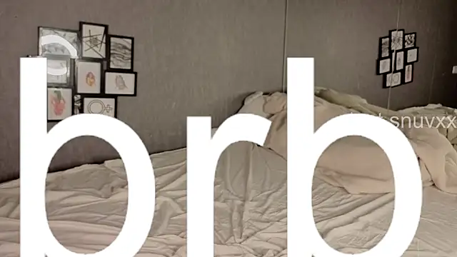 Snapshot of LouieEvans chatting on November 6, 11:31 pm LouieEvans online show from November 6, 11:31 pm