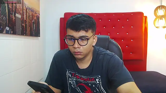 Snapshot of titanxero chatting on November 11, 12:55 pm titanxero online show from November 11, 12:55 pm