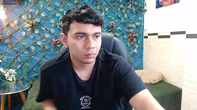 Snapshot of titanxero chatting on November 29, 12:38 pm titanxero online show from November 29, 12:38 pm