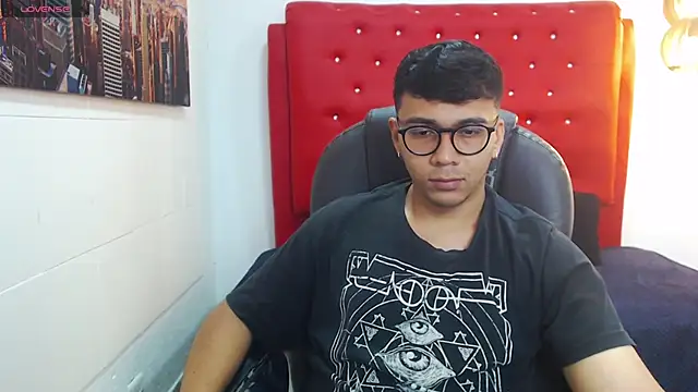 Snapshot of titanxero chatting on November 4, 11:47 am titanxero online show from November 4, 11:47 am